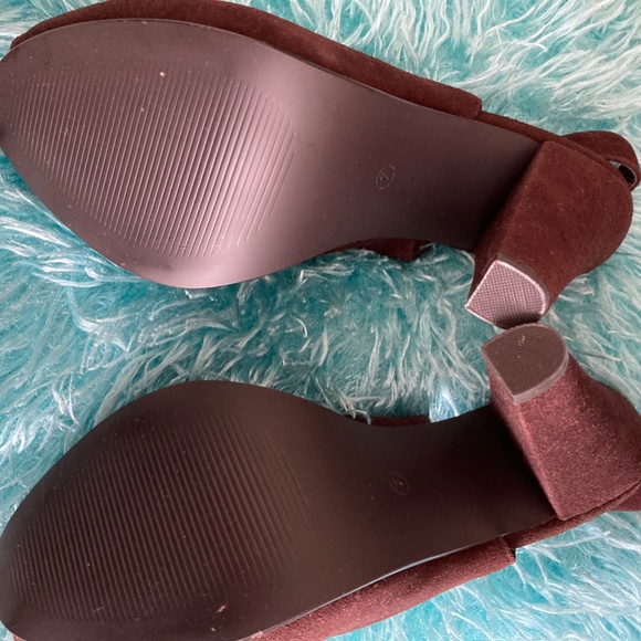 Peep Toe Sling Back Heels (Never Worn) - Picture 3 of 4